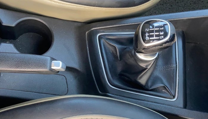 2015 Hyundai Elite i20 ASTA 1.4 CRDI, Diesel, Manual, 80,176 km, Gear Lever