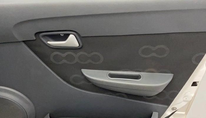 2015 Maruti Alto 800 VXI, Petrol, Manual, 49,120 km, Driver Side Door Panels Control