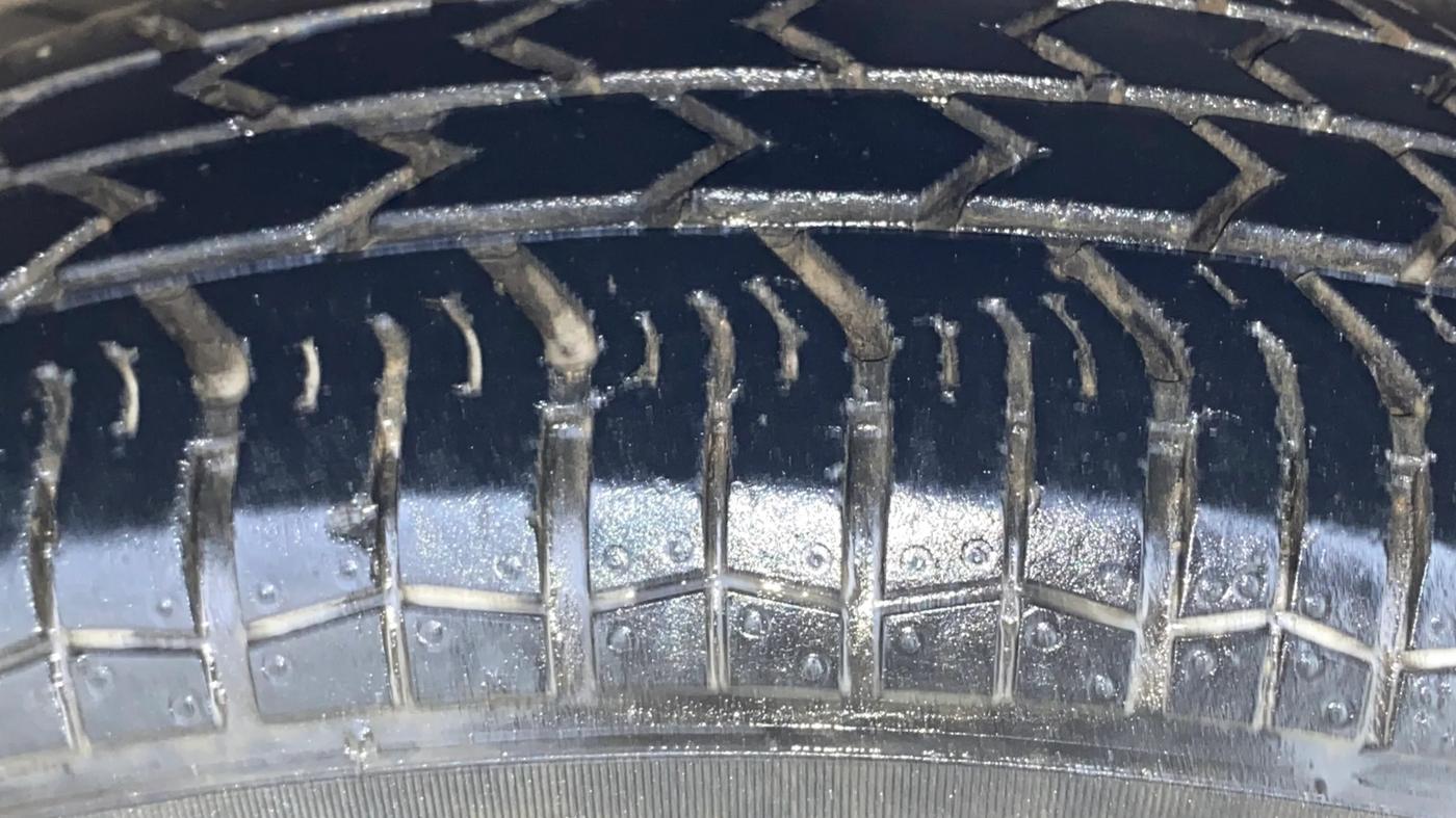 2021 Maruti Swift Dzire TOUR S-CNG (O), CNG, Manual, 28,460 km, Left Front Tyre Tread