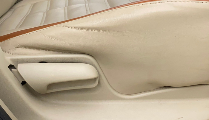 2021 Maruti Swift Dzire TOUR S-CNG (O), CNG, Manual, 28,460 km, Driver Side Adjustment Panel