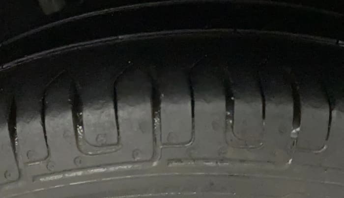 2017 Renault Kwid CLIMBER 1.0, Petrol, Manual, 53,503 km, Right Front Tyre Tread