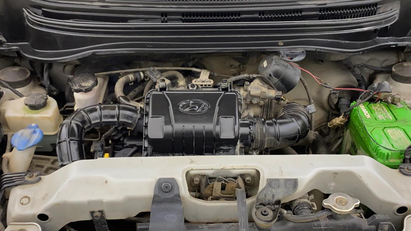 2018 Hyundai Eon ERA +, Petrol, Manual, 50,918 km, Engine View