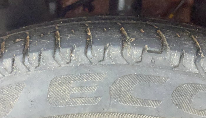 2021 Tata ALTROZ XE PETROL, Petrol, Manual, 55,699 km, Left Front Tyre Tread