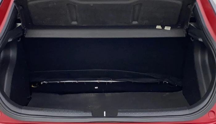 2015 Hyundai Elite i20 SPORTZ 1.2 (O), Petrol, Manual, 36,687 km, Boot Inside