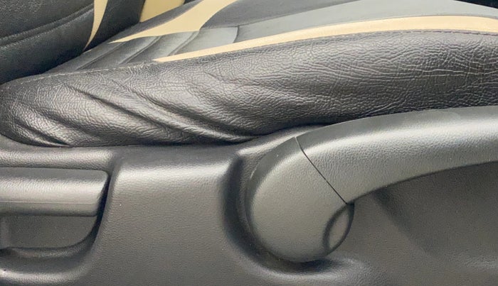 2016 Honda Jazz 1.2L I-VTEC V AT, Petrol, Automatic, 72,251 km, Driver Side Adjustment Panel