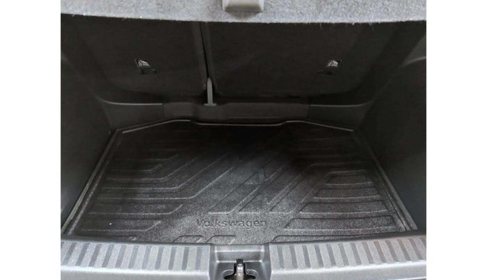 2024 Volkswagen TAIGUN GT PLUS 1.5 TSI DSG, Petrol, Automatic, 18,557 km, Boot Inside