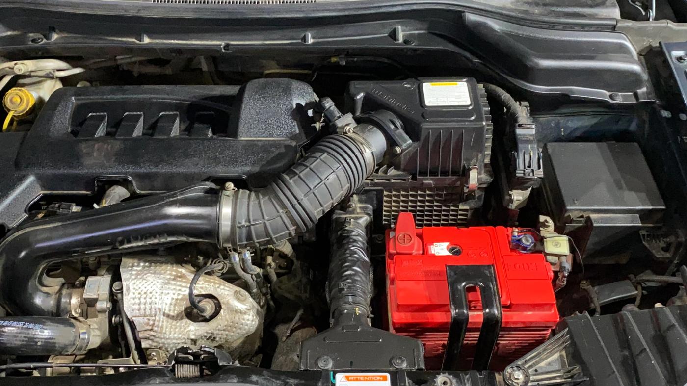 2022 Mahindra XUV300 W6 1.5 DIESEL AMT, Diesel, Automatic, 91,756 km, Engine View - Left