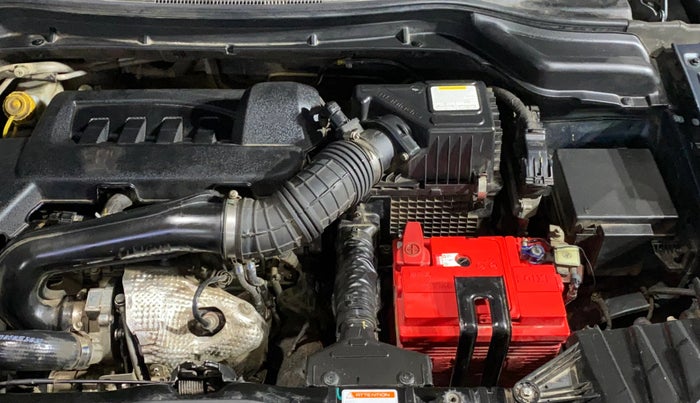 2022 Mahindra XUV300 W6 1.5 DIESEL AMT, Diesel, Automatic, 91,756 km, Engine View - Left