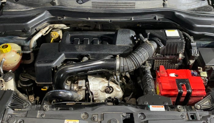 2022 Mahindra XUV300 W6 1.5 DIESEL AMT, Diesel, Automatic, 91,756 km, Engine View