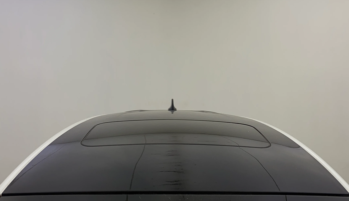 2024 Tata ALTROZ XZA + SUNROOF, Petrol, Automatic, 5,572 km, Moonroof/ Sunroof