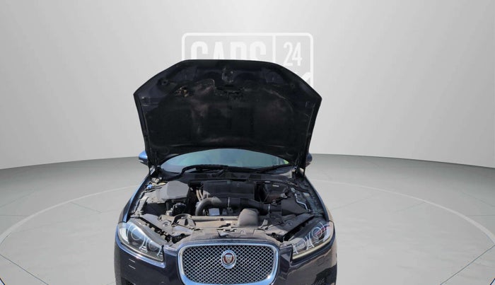 2015 Jaguar XF 2.2 DIESEL LUXURY, Diesel, Automatic, 48,465 km, Open Bonet