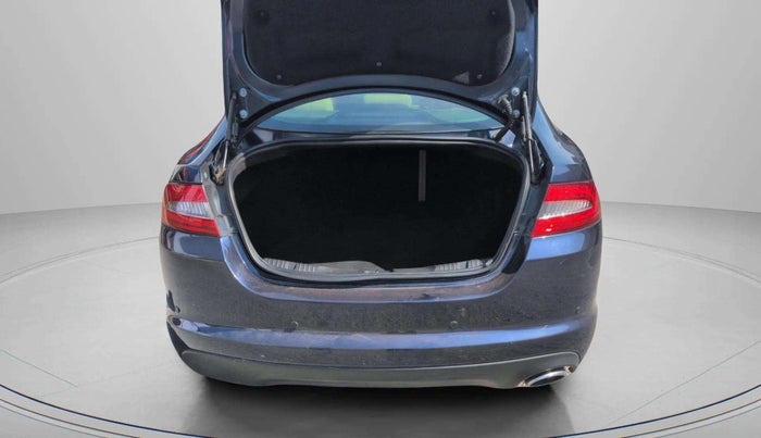 2015 Jaguar XF 2.2 DIESEL LUXURY, Diesel, Automatic, 48,465 km, Boot Door Open