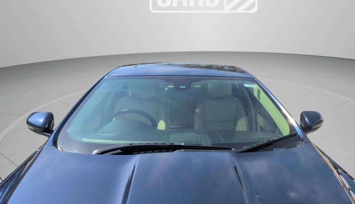 2015 Jaguar XF 2.2 DIESEL LUXURY, Diesel, Automatic, 48,465 km, Front Windshield