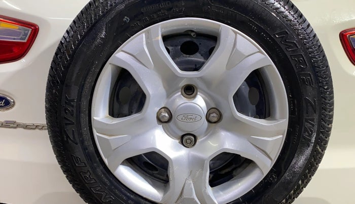 2016 Ford Ecosport TREND+ 1.5L DIESEL, Diesel, Manual, 1,34,726 km, Spare Tyre