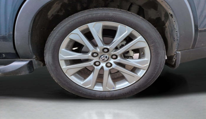 2024 Toyota INNOVA HYCROSS ZX HYBRID 7 STR, Hybrid, Automatic, 15,628 km, Left Rear Wheel