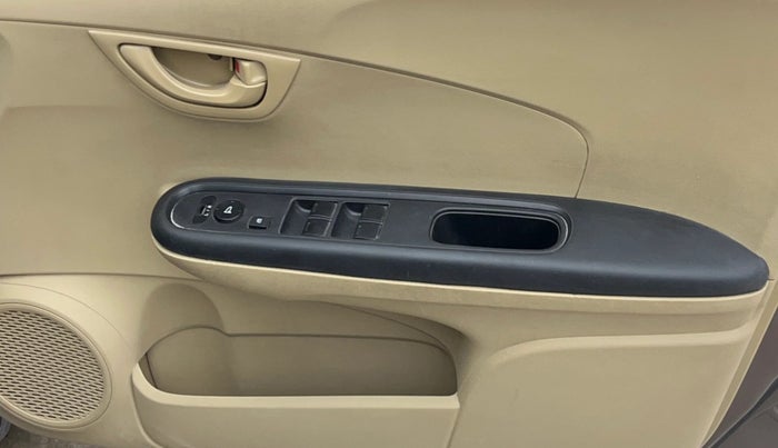 2016 Honda Amaze 1.2L I-VTEC S, Petrol, Manual, 36,037 km, Driver Side Door Panels Control