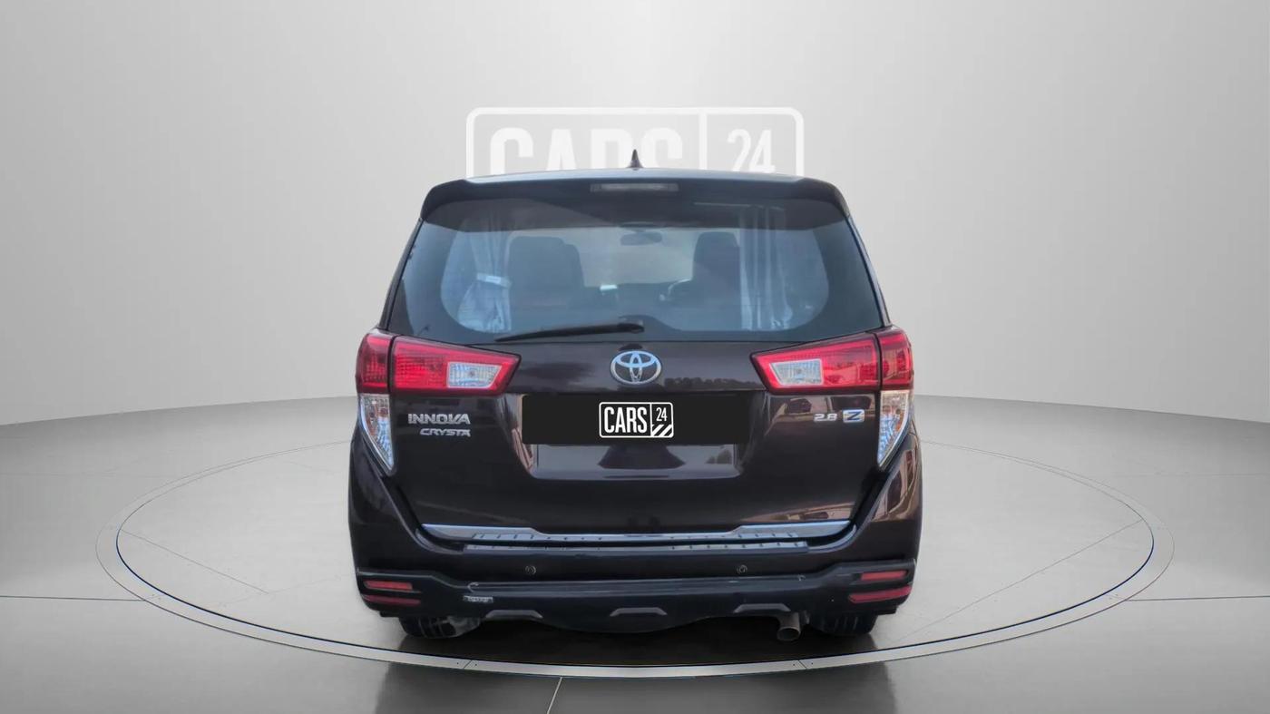 2017 Toyota Innova Crysta 2.8 ZX AT 7 STR, Diesel, Automatic, 1,36,723 km, Back/Rear