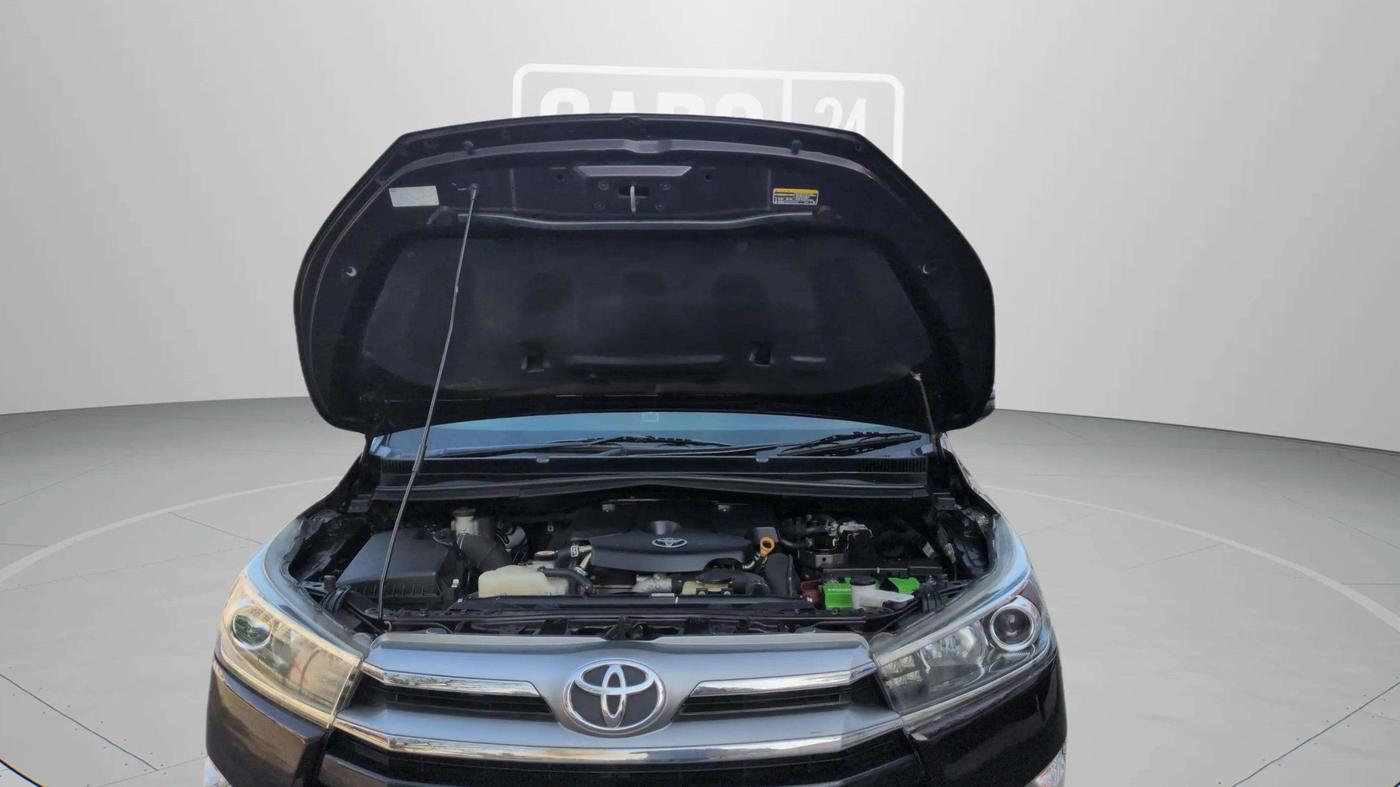 2017 Toyota Innova Crysta 2.8 ZX AT 7 STR, Diesel, Automatic, 1,36,723 km, Open Bonet