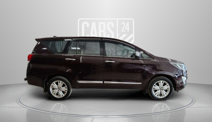 2017 Toyota Innova Crysta 2.8 ZX AT 7 STR, Diesel, Automatic, 1,36,723 km, Right Side View