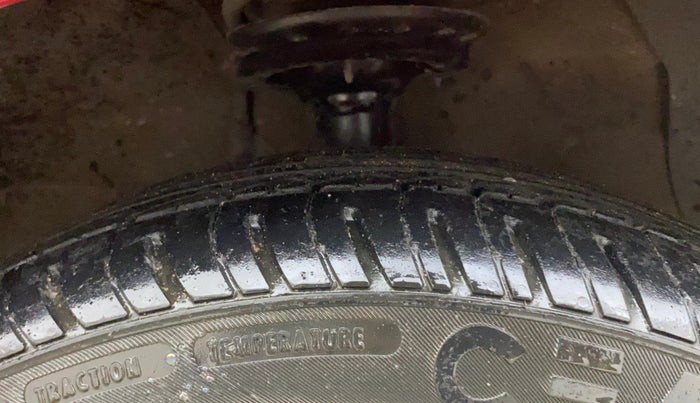 2015 Hyundai Xcent S (O) 1.2, Petrol, Manual, 47,216 km, Right Front Tyre Tread