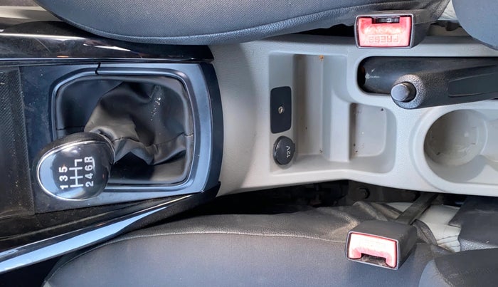 2016 Ford Ecosport TREND 1.5L PETROL, Petrol, Manual, 36,825 km, Gear Lever