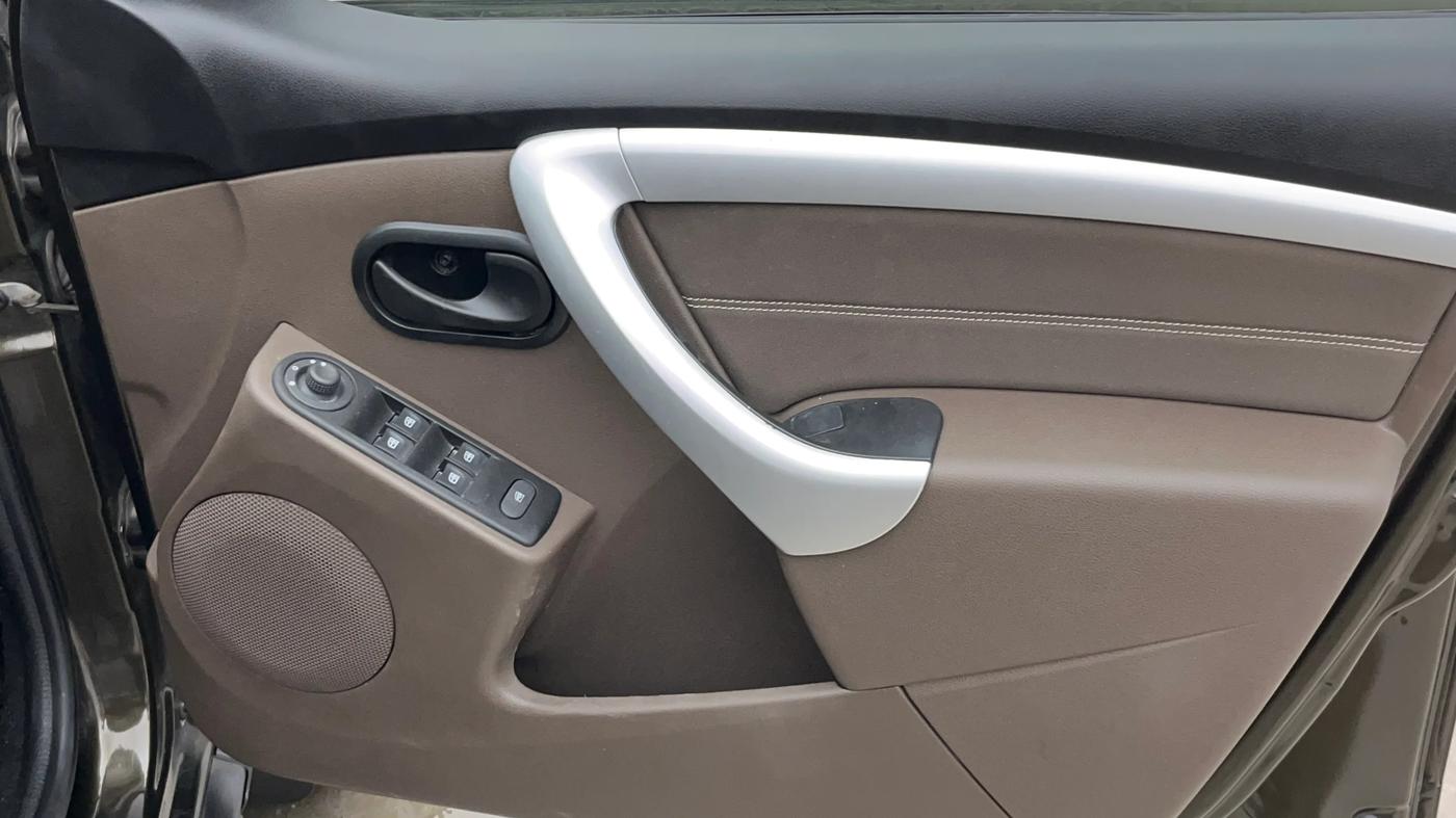2019 Renault Duster RXS PETROL, Petrol, Manual, 32,006 km, Driver Side Door Panels Control