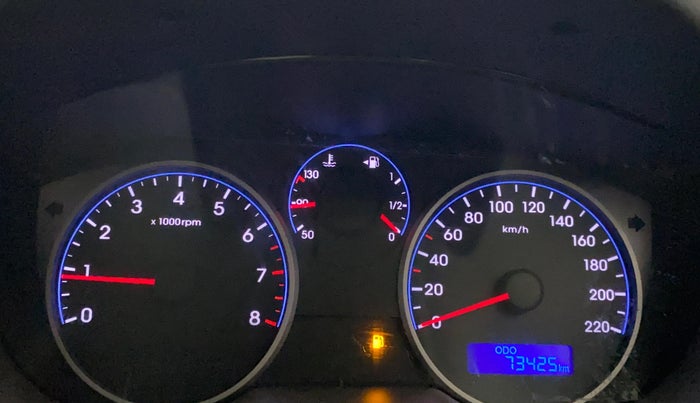 2013 Hyundai i20 MAGNA 1.2, Petrol, Manual, 73,411 km, Odometer Image