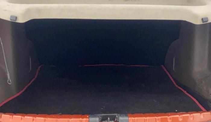 2018 Renault Duster 110 PS RXZ DIESEL, Diesel, Manual, 88,316 km, Boot Inside