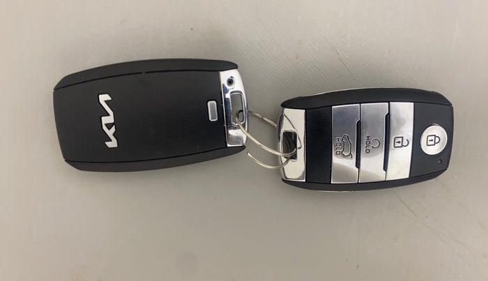 2022 KIA SONET HTX 1.5, Diesel, Manual, 71,501 km, Key Close Up