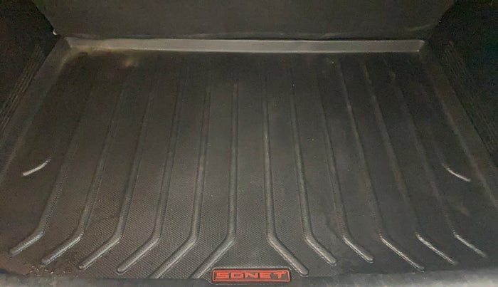 2022 KIA SONET HTX 1.5, Diesel, Manual, 71,501 km, Boot Inside