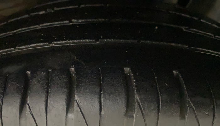 2022 KIA SONET HTX 1.5, Diesel, Manual, 71,501 km, Left Rear Tyre Tread
