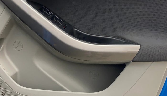 2018 Tata NEXON XZA PLUS PETROL DUAL TONE, Petrol, Automatic, 22,909 km, Driver Side Door Panels Control