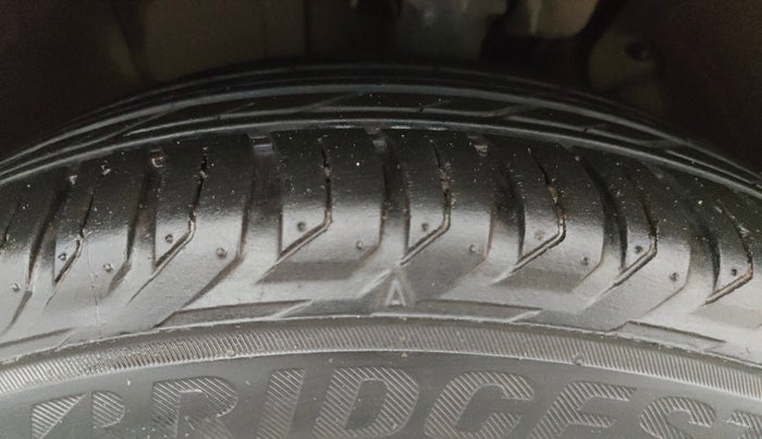 2018 Hyundai Tucson GLS 2WD AT PETROL, Petrol, Automatic, 74,198 km, Left Front Tyre Tread