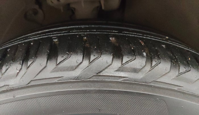 2018 Hyundai Tucson GLS 2WD AT PETROL, Petrol, Automatic, 74,198 km, Right Front Tyre Tread