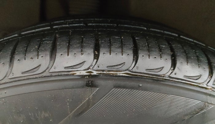 2018 Hyundai Tucson GLS 2WD AT PETROL, Petrol, Automatic, 74,198 km, Right Rear Tyre Tread