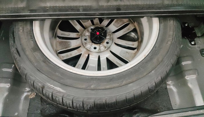 2018 Hyundai Tucson GLS 2WD AT PETROL, Petrol, Automatic, 74,198 km, Spare Tyre