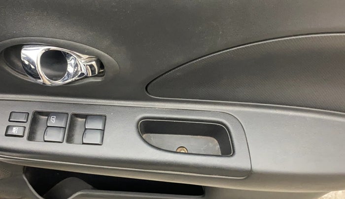 2017 Nissan Micra XV CVT, Petrol, Automatic, 95,002 km, Driver Side Door Panels Control