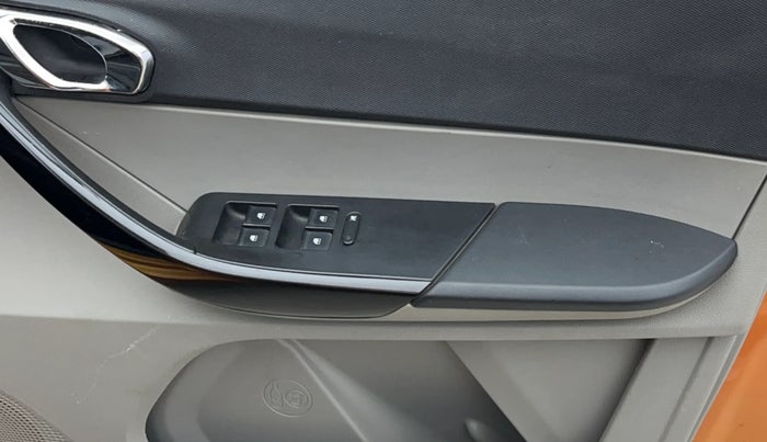 2017 Tata Tiago XZ PETROL, Petrol, Manual, 48,692 km, Driver Side Door Panels Control