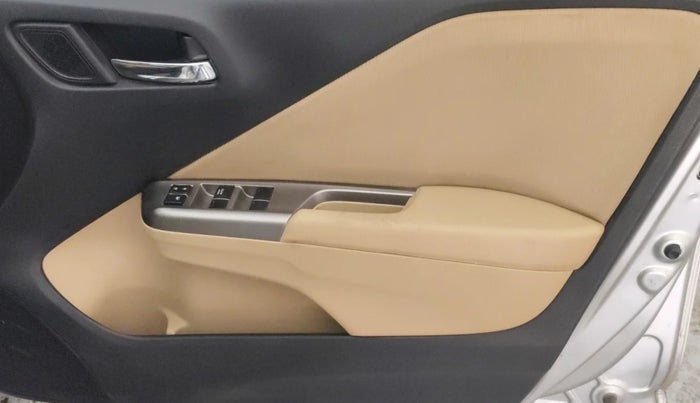2015 Honda City 1.5L I-VTEC V MT, Petrol, Manual, 33,072 km, Driver Side Door Panels Control