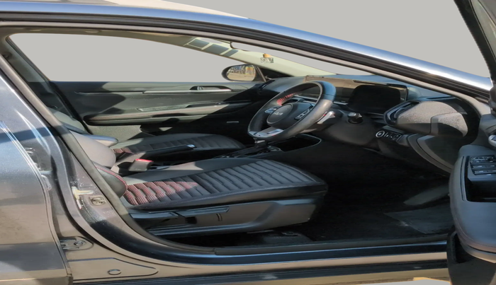 2022 KIA SONET GTX PLUS 1.0 DCT, Petrol, Automatic, 37,511 km, Right Side Front Door Cabin