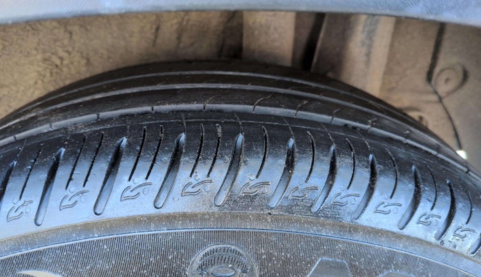 2022 KIA SONET GTX PLUS 1.0 DCT, Petrol, Automatic, 37,511 km, Right Rear Tyre Tread