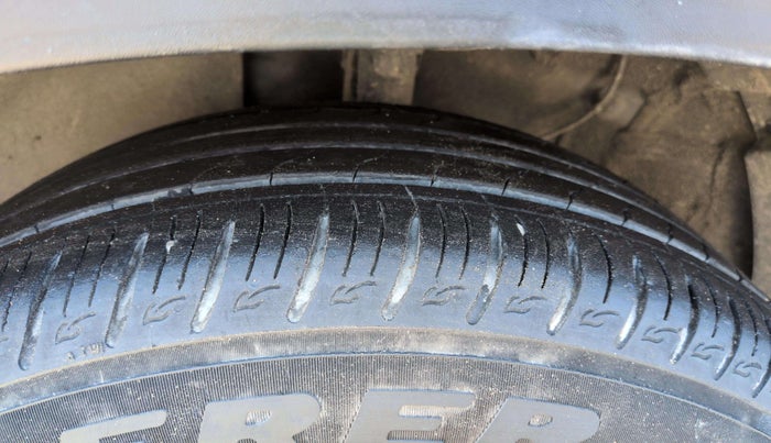 2022 KIA SONET GTX PLUS 1.0 DCT, Petrol, Automatic, 37,511 km, Left Front Tyre Tread