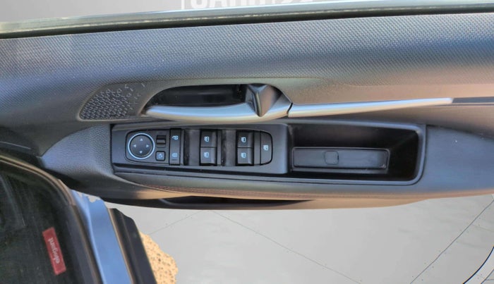 2022 KIA SONET GTX PLUS 1.0 DCT, Petrol, Automatic, 37,511 km, Driver Side Door Panels Control