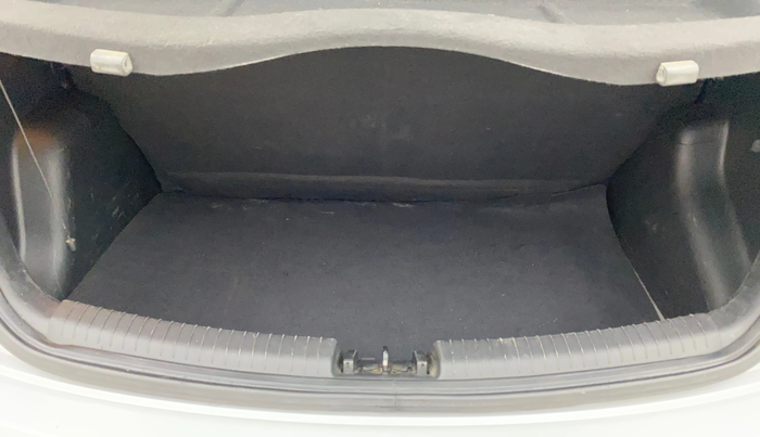 2014 Hyundai Grand i10 MAGNA 1.2 KAPPA VTVT, Petrol, Manual, 90,732 km, Boot Inside