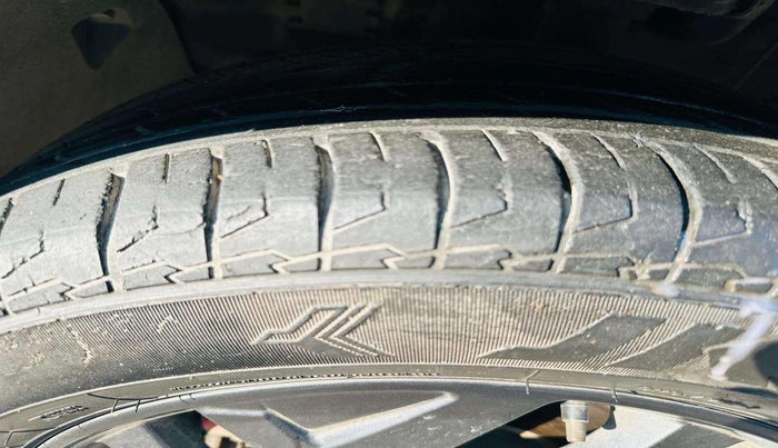 2022 Hyundai Creta SX (O) IVT KNIGHT 1.5 PETROL, Petrol, Automatic, 57,862 km, Right Rear Tyre Tread