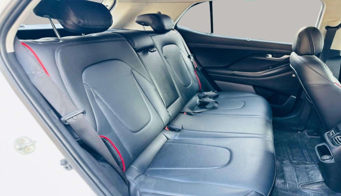 2022 Hyundai Creta SX (O) IVT KNIGHT 1.5 PETROL, Petrol, Automatic, 57,862 km, Right Side Rear Door Cabin