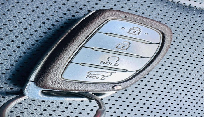 2022 Hyundai Creta SX (O) IVT KNIGHT 1.5 PETROL, Petrol, Automatic, 57,862 km, Key Close Up