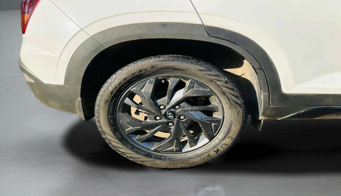 2022 Hyundai Creta SX (O) IVT KNIGHT 1.5 PETROL, Petrol, Automatic, 57,862 km, Right Rear Wheel