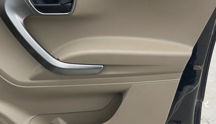 2023 Mahindra BOLERO NEO N10 R, Diesel, Manual, 44,266 km, Driver Side Door Panels Control