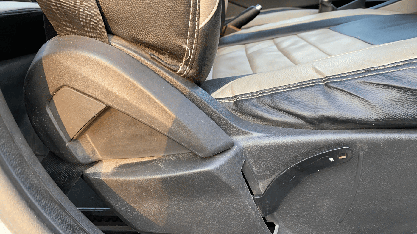 2019 Ford New Figo TITANIUM1.5 DIESEL, Diesel, Manual, 94,547 km, Driver Side Adjustment Panel